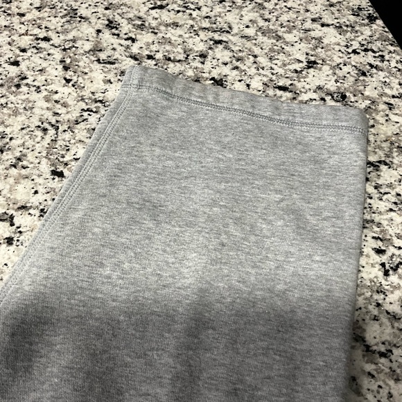 UNDER ARMOUR GRAY SWEATPANTS - Picture 5 of 6